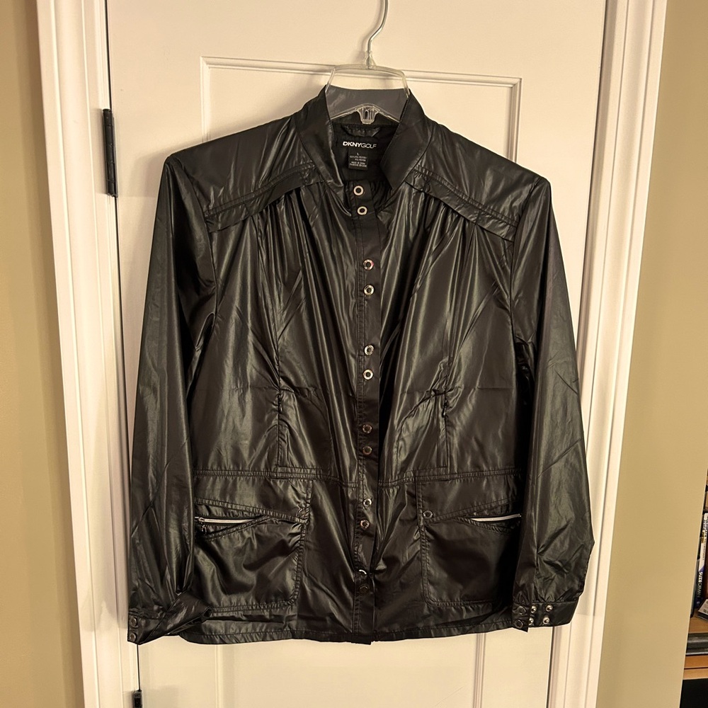 DKNY,black,golfjacket,never worn,8 pockets snap front,side vent,mandarin collar